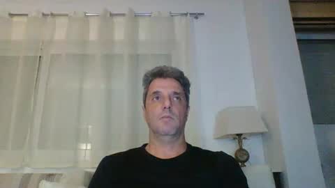 Snapshot of man211172 chatting on 11/08/25, 07:01 man211172 online show from 11/08/25, 07:01