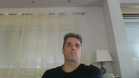 Snapshot of man211172 chatting on 11/09/25, 02:37 man211172 online show from 11/09/25, 02:37