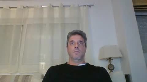 Snapshot of man211172 chatting on 11/16/25, 03:17 man211172 online show from 11/16/25, 03:17