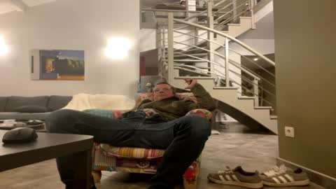 man38110 online show from 01/03/25, 11:01