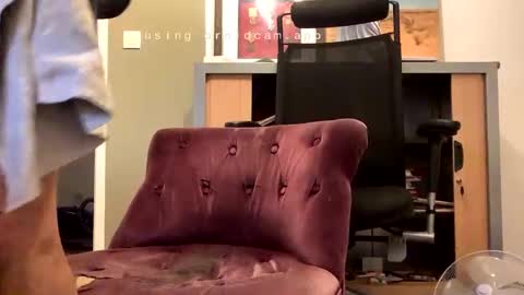 man38110 online show from 10/03/25, 12:18