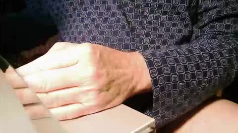 Snapshot of man4women4 chatting on 11/03/25, 06:14 TS online show from 11/03/25, 06:14