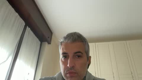 Snapshot of manager82 chatting on 10/01/25, 08:31 manager82 online show from 10/01/25, 08:31