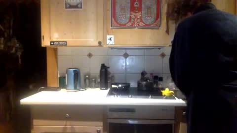 Snapshot of mandalay3 chatting on 02/13/25, 05:05 mandalay3 online show from 02/13/25, 05:05