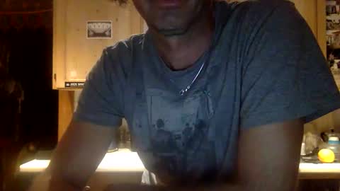 Snapshot of mandalay3 chatting on 10/25/25, 05:48 mandalay3 online show from 10/25/25, 05:48