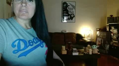 Snapshot of mandaloriangirlsfight chatting on 11/02/25, 06:43 mandaloriangirlsfight online show from 11/02/25, 06:43