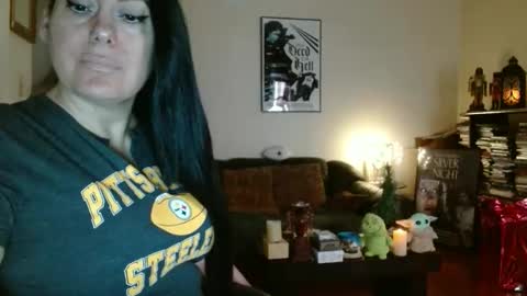 Snapshot of mandaloriangirlsfight chatting on 12/14/25, 06:01 mandaloriangirlsfight online show from 12/14/25, 06:01