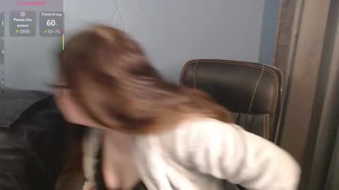 Snapshot of mandarinka28 chatting on 02/17/26, 07:16 mandarinka28 online show from 02/17/26, 07:16