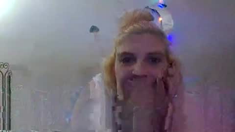 mindy22 online show from 01/27/25, 04:09