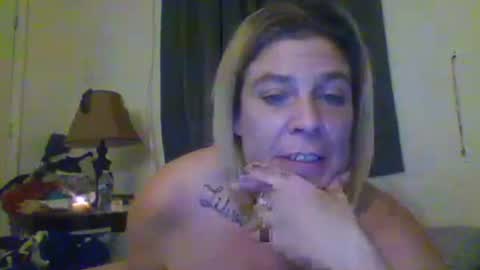 mindy22 online show from 10/15/25, 09:42