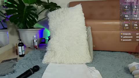 Snapshot of mandy_l33_ chatting on 01/13/25, 01:45 mandy_l33_ online show from 01/13/25, 01:45
