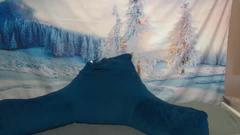 Snapshot of mandy_rose1 chatting on 02/21/25, 04:26 Mandy rose online show from 02/21/25, 04:26