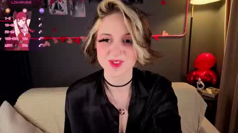 Luna online show from 02/22/26, 09:46