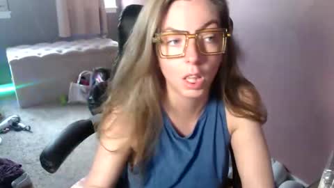 MandyBabyXXX online show from 04/01/26, 09:01