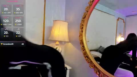 Snapshot of manelyk_evanss chatting on 10/24/25, 11:17 manelyk_evanss online show from 10/24/25, 11:17