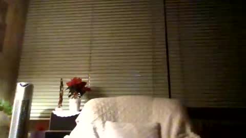 Snapshot of manes5858 chatting on 11/22/25, 05:56 manes5858 online show from 11/22/25, 05:56