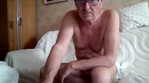 manes5858 online show from 04/18/26, 01:59