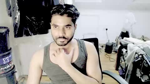 manewild online show from 04/05/26, 01:41