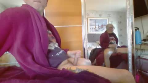 mangomann online show from 11/21/25, 10:36