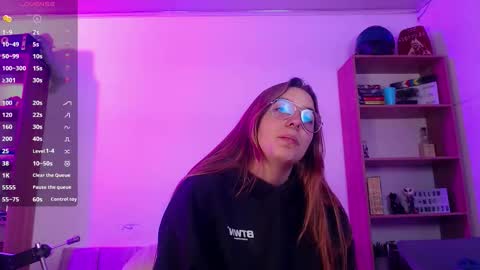 Snapshot of mangxx chatting on 11/23/25, 10:31 Danny online show from 11/23/25, 10:31