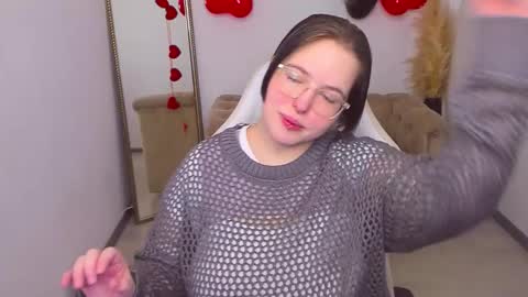 manic_pixie_ online show from 02/11/26, 04:01