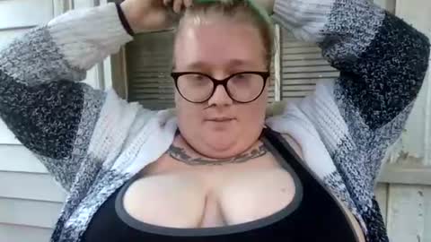 ManicPixiePop online show from 07/29/26, 10:57