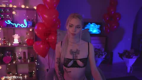 Amelie online show from 02/16/25, 12:41