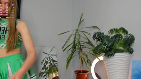 Manita online show from 05/17/26, 08:12