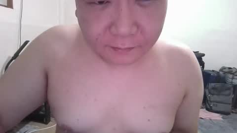 Snapshot of mankiminsuk chatting on 10/31/25, 10:11 mankiminsuk online show from 10/31/25, 10:11