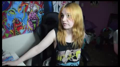 Snapshot of manner56 chatting on 10/19/25, 03:29 Manner Banana-er online show from 10/19/25, 03:29