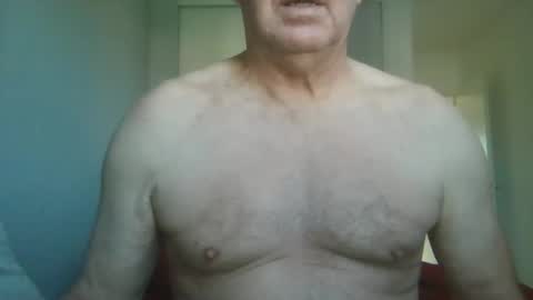 Snapshot of manngrossbite chatting on 03/15/26, 09:48 manngrossbite online show from 03/15/26, 09:48