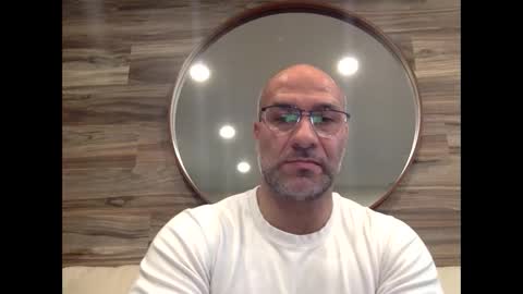 Snapshot of manny77977 chatting on 01/09/25, 09:26 david 77977 online show from 01/09/25, 09:26