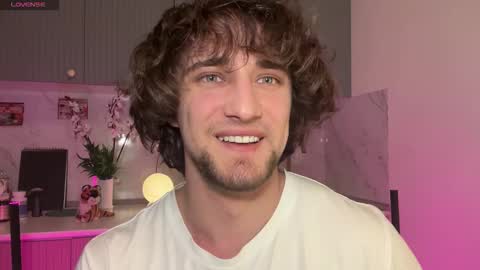 Snapshot of manolein chatting on 12/05/25, 06:59 manolein online show from 12/05/25, 06:59