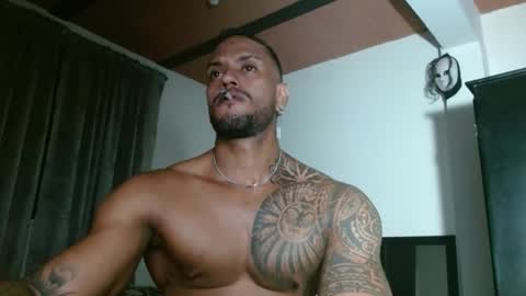 Manolo online show from 12/01/25, 04:06