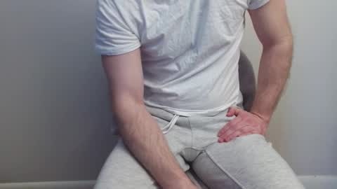 Snapshot of mantoy2000 chatting on 02/13/26, 08:05 mantoy2000 online show from 02/13/26, 08:05