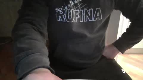 Snapshot of manu17518 chatting on 02/05/25, 01:37 manu17518 online show from 02/05/25, 01:37