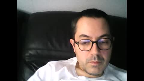 Snapshot of manu5933 chatting on 01/15/25, 04:00 manu5933 online show from 01/15/25, 04:00