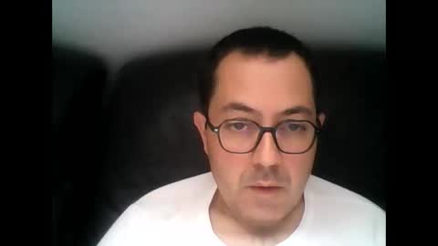 Snapshot of manu5933 chatting on 10/29/25, 12:18 manu5933 online show from 10/29/25, 12:18