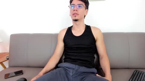 manu online show from 03/20/26, 12:43