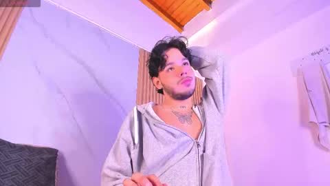 MANUEL Dont forget your thumbs up online show from 12/02/25, 11:48