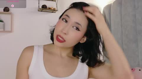 Snapshot of manu_montoya_ chatting on 05/28/26, 04:48 Manu online show from 05/28/26, 04:48
