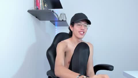 Snapshot of manu_vera8 chatting on 12/31/24, 06:24 Manuel online show from 12/31/24, 06:24