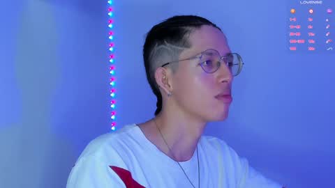 Snapshot of manu_vera8 chatting on 01/14/25, 08:15 Manuel online show from 01/14/25, 08:15