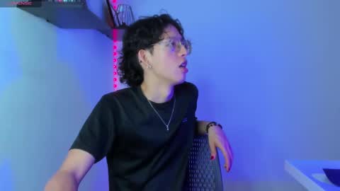 Snapshot of manu_vera8 chatting on 02/12/25, 07:45 Manuel online show from 02/12/25, 07:45