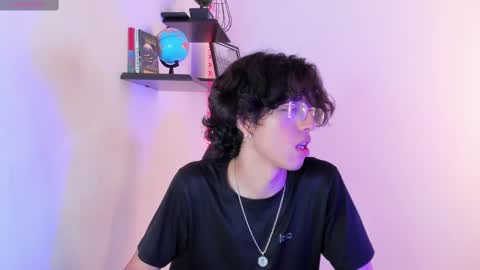 Snapshot of manu_vera8 chatting on 09/17/25, 08:54 Manuel online show from 09/17/25, 08:54