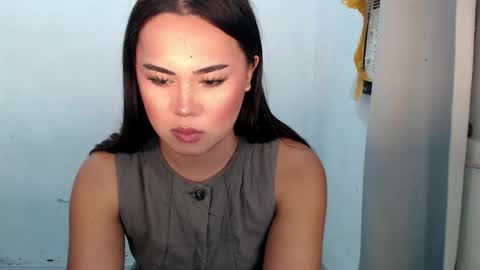 Snapshot of manualrein19 chatting on 11/24/25, 10:37 rein online show from 11/24/25, 10:37