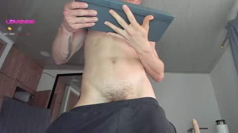 Snapshot of manucute_23_ chatting on 12/15/24, 09:42 manucute 23 online show from 12/15/24, 09:42