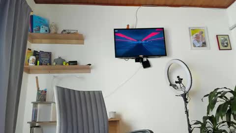 Snapshot of manucute_23_ chatting on 12/03/25, 02:37 manucute 23 online show from 12/03/25, 02:37