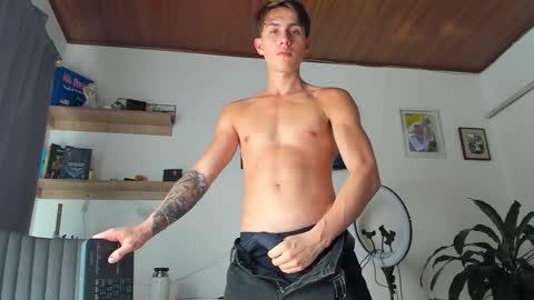 manucute 23  online show from 01/31/26, 07:11