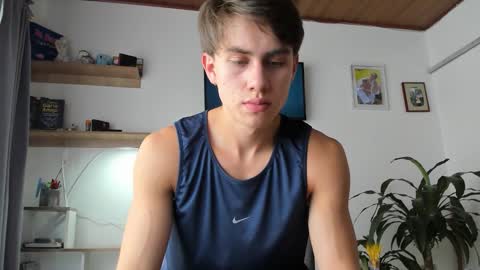 manucute 23  online show from 02/11/26, 04:23